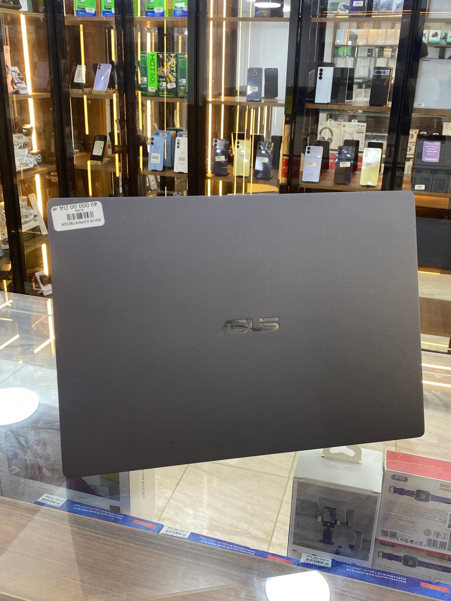 Asus Expertbook P5 i5 8th |8GB RAM | 512GB NVME