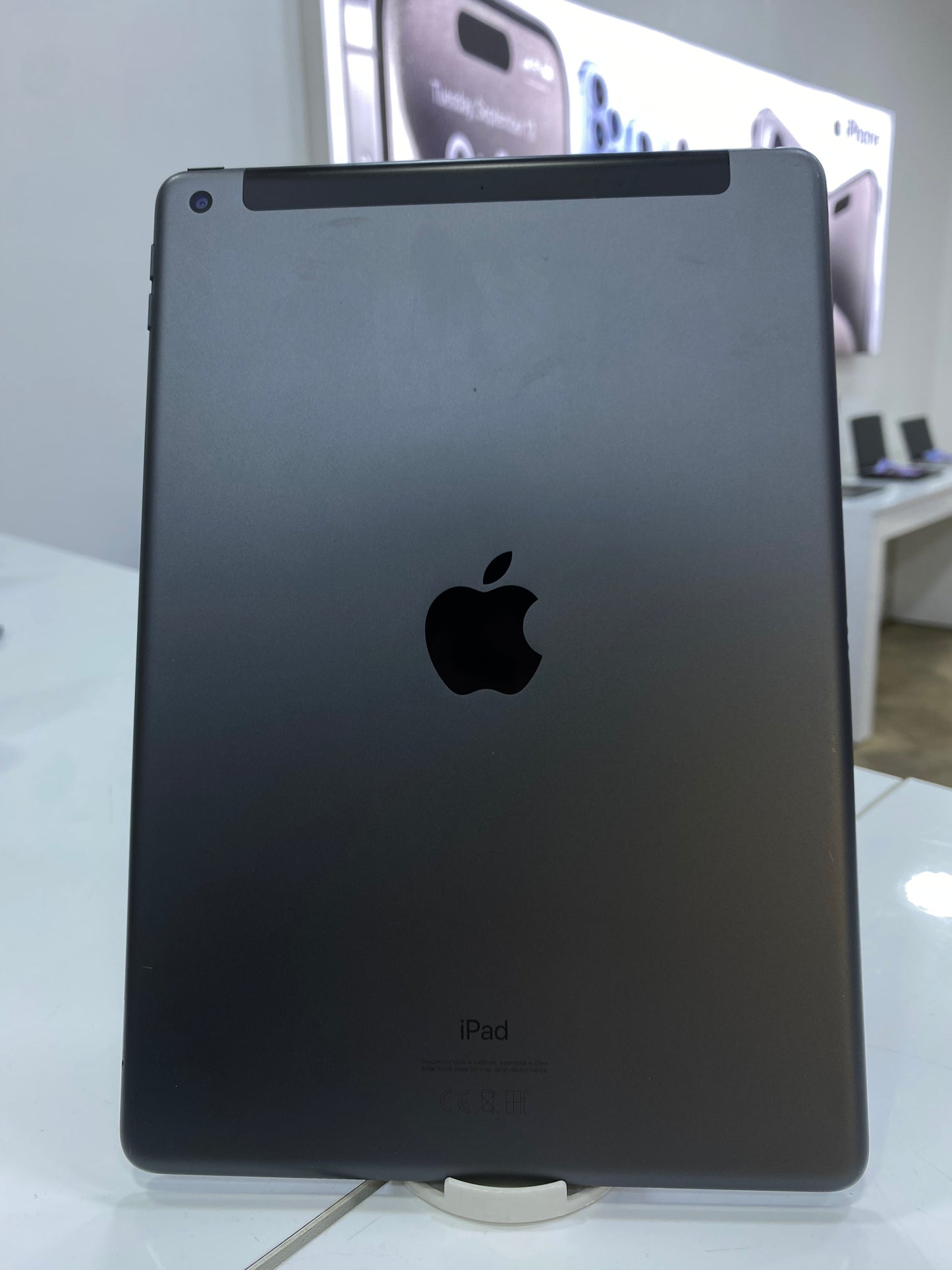 iPad 8 4G 128GB MDM